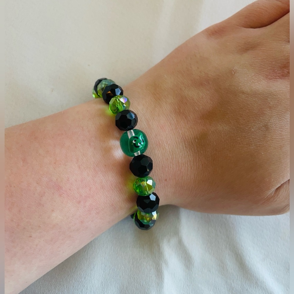 Handmade Green and Black Faceted Bracelet